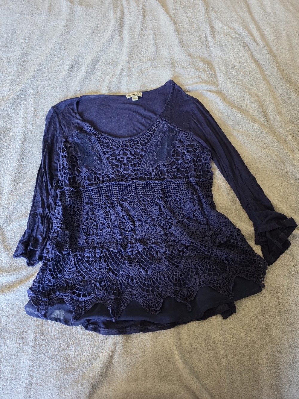 Women’s Navy Crochet Lace Long-Sleeve Top